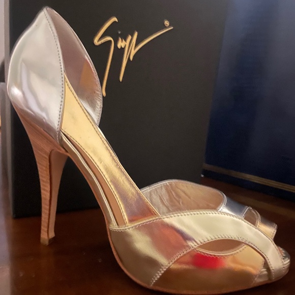 Giuseppe Zanotti Shoes - New! IN BOX! Giuseppe Zanotti Heel